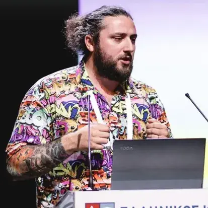 Picture of Dan Neciu